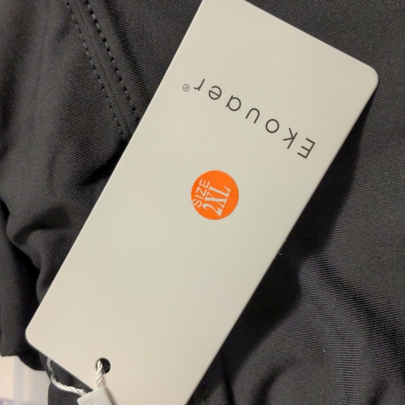 Dark Grey Lycra Skort - Picture 4 of 6